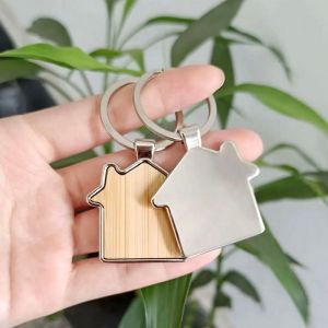 LLAVERO CASA BAMBOO personalizada